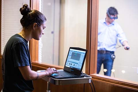 Students working in the VESL Lab